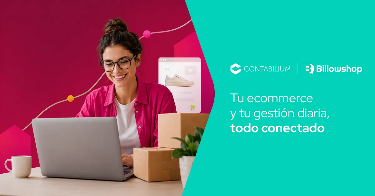 Mujer usando una computadora.